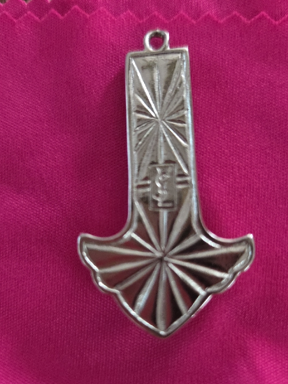 YSL stamped pendant - Picture 3 of 4
